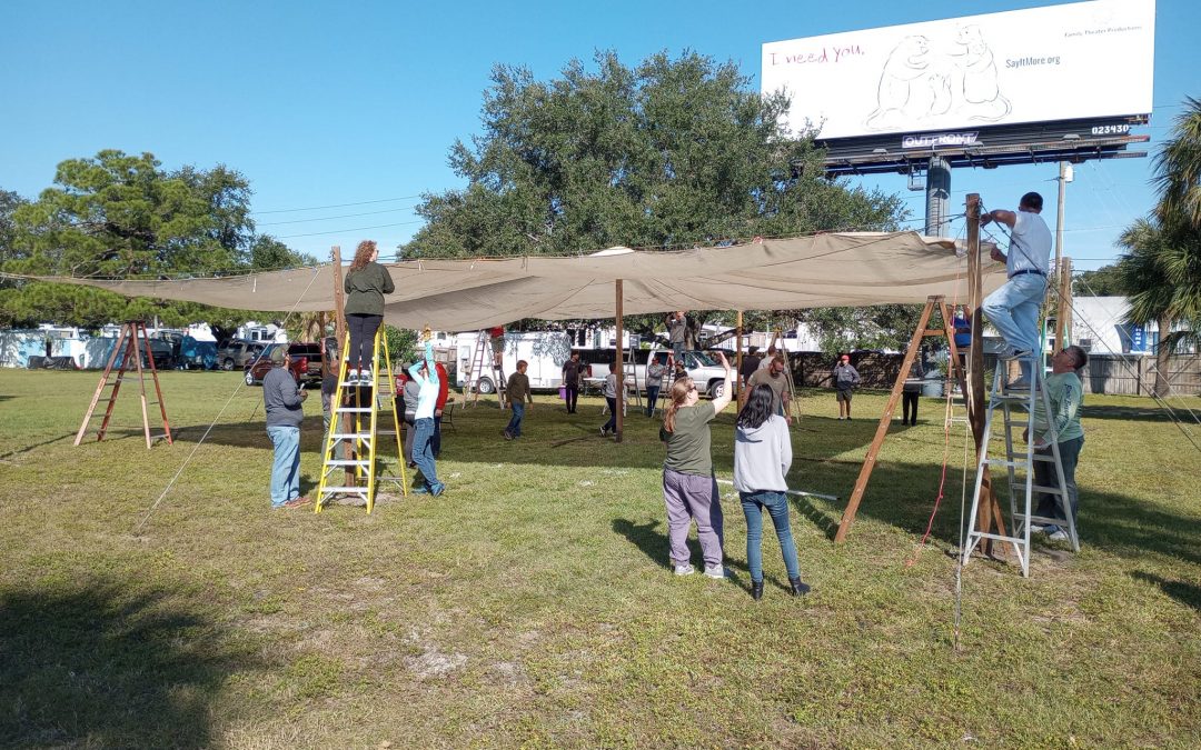 Christmas Tree Lot Setup – November 19, 2022